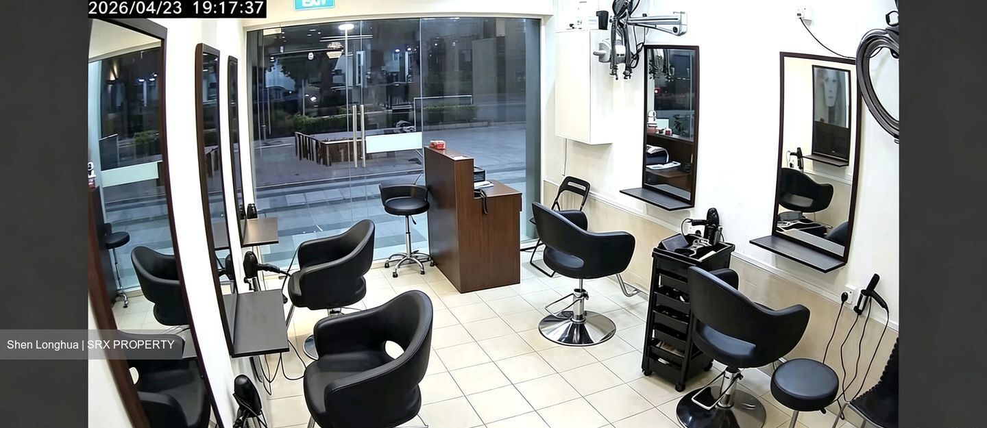 TAMPINES GROVE (D18), Retail #553312791